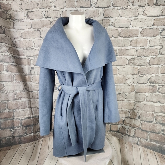 Tahari Marla Powder Blue Handmade Double Face Wool Wrap Coat Size Medium - Picture 5 of 12